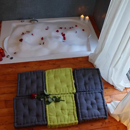 Jacuzzi Rooms